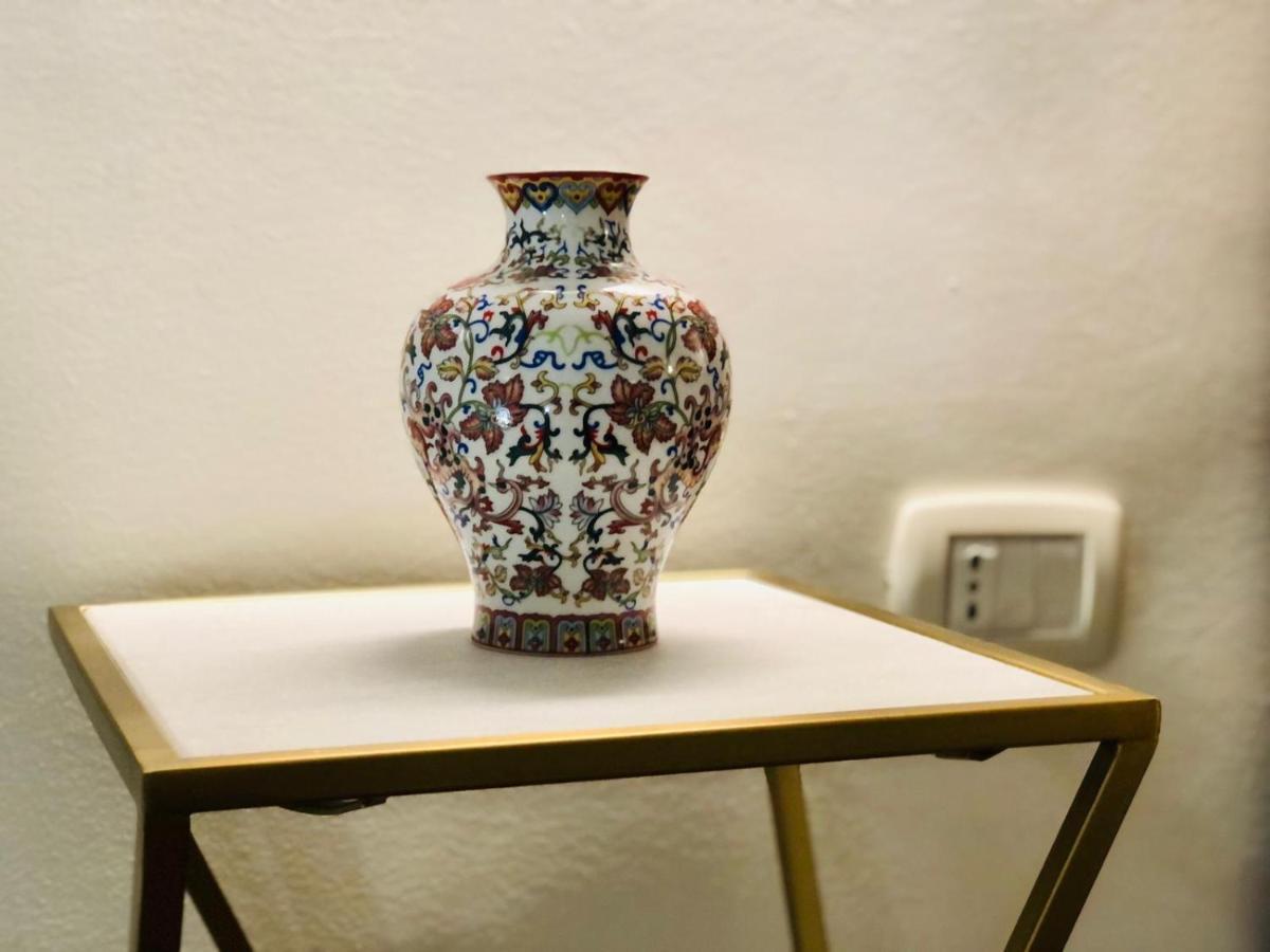 Dimora Del Monsignore Катания Екстериор снимка